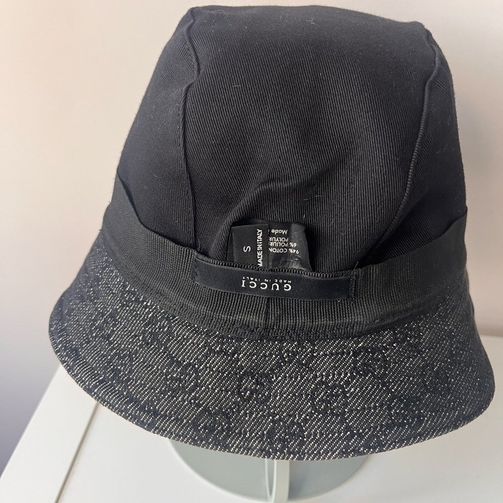 Canvas Gucci bucket hat with GG denim print. 94% cotton 6% polyurethane. - Picture 3 of 9